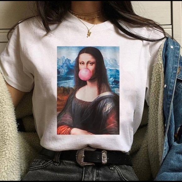 Tops - 💋💋Mona Lisa with Bubblegum Tshirt (NEW w Tags)